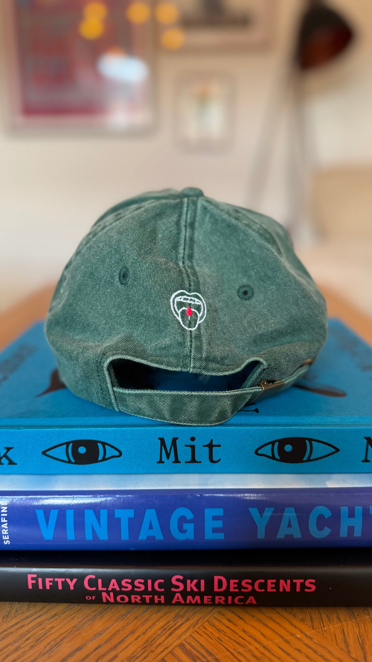 Vintage "vineyard" Lekker Lekker hat with logo